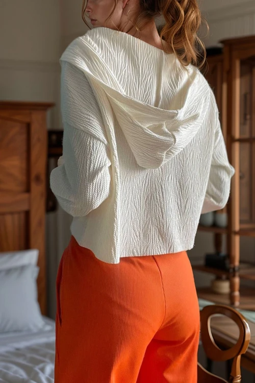 Ekru Kendinden Dokulu Fermuarlı Kapüşonlu Crop Sweatshirt BCBSK-25700-3322