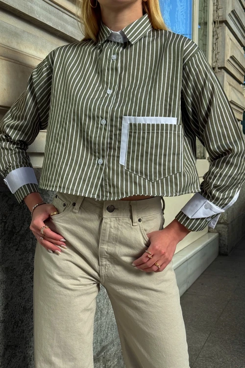 Haki Manşet Ve Cepleri Garnili Çizgili Oversize Crop Dokuma Gömlek BC231036