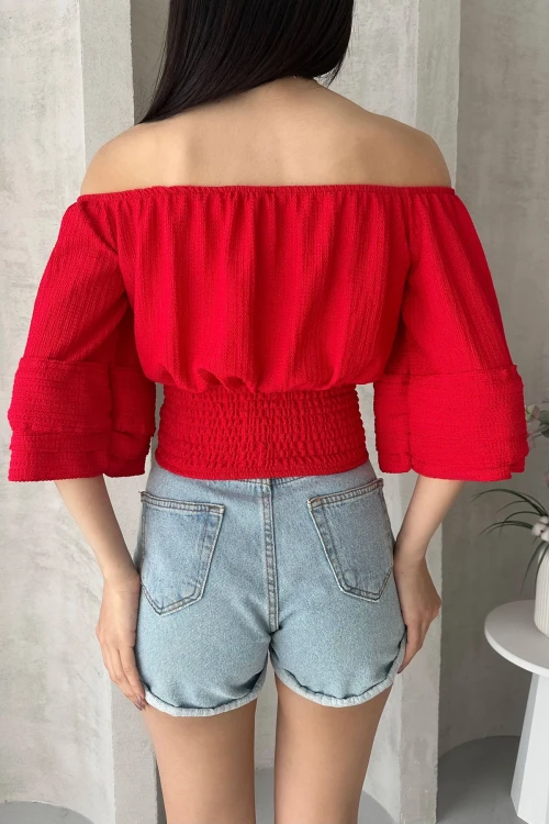 Kırmızı Madonna Yaka Gipeli Bluz BCDF-252197