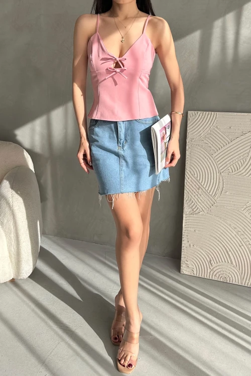 Pudra Ayarlanabilir İp Askılı Önü Bağlama Detaylı Yazlık Bluz BCDF-252187