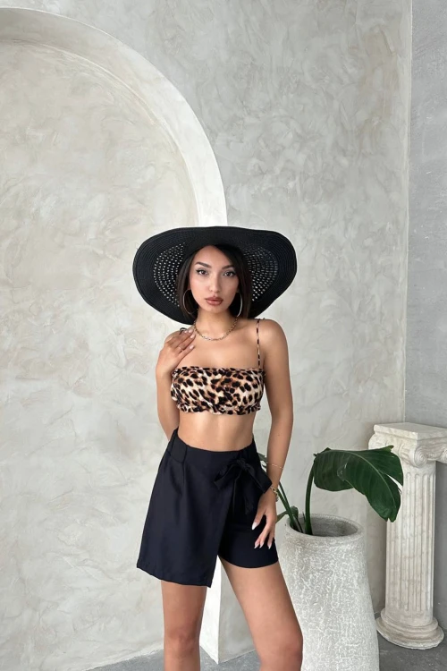 Siyah Fiyonklu Önü Parçalı Dokuma Şort Etek BCHN-25255021