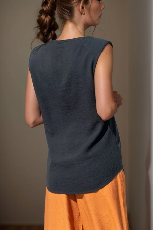 Siyah Kare Yaka Keten Bluz BCBSK-25700-2911