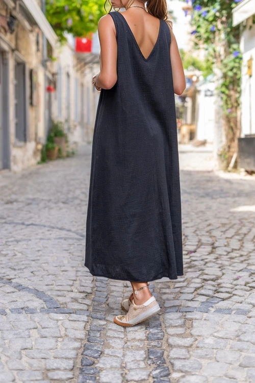 Siyah Müslin V Yaka Önden Yırtmaçlı Uzun Salaş Elbise BCBSK-25700-3419