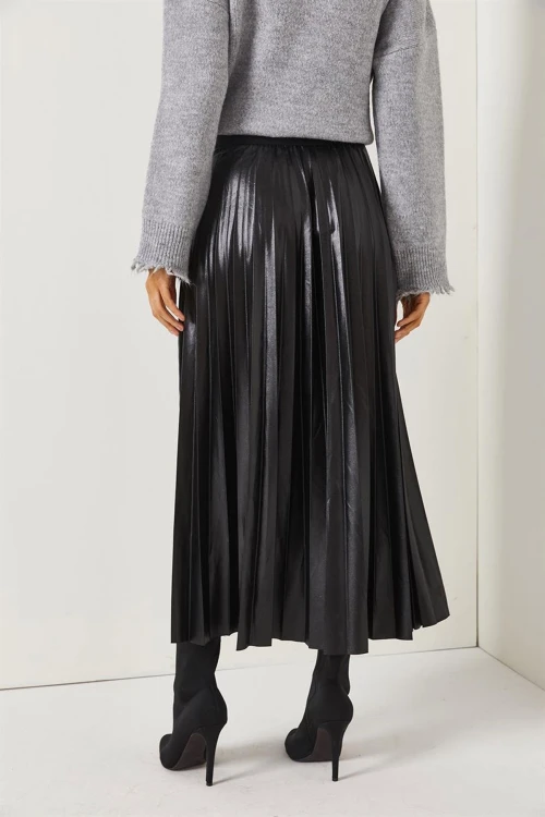 Siyah Pileli Saten Yüzey Uzun Etek BCBSK-25700-K7605