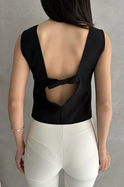 Siyah Sırt Dekolteli Kolsuz Yazlık Bluz BCDF-252188