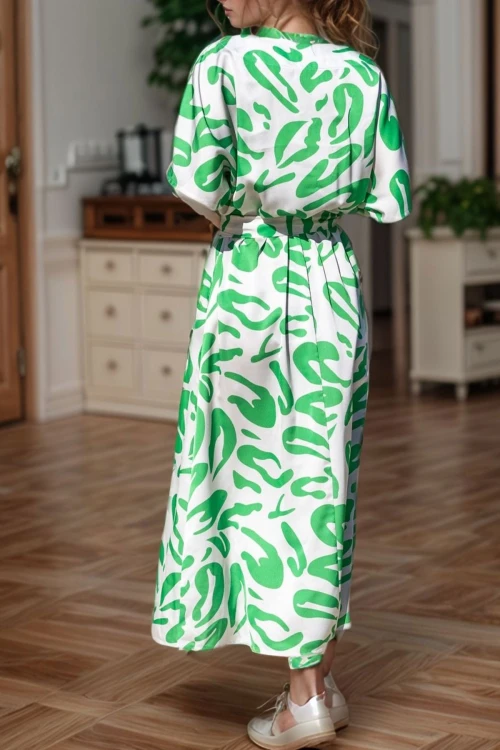 Yeşil Saten V Yaka Beli Büzgülü Kemerli Salaş Elbise BCBSK-25700-3246