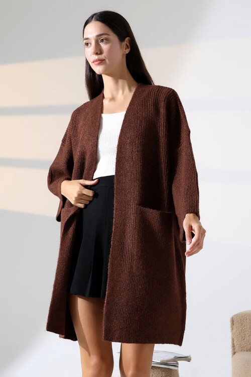 Acı Kahve Çift Cepli Yarım Kol Uzun Boy Triko Hırka BCES-252019