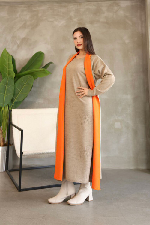 Bej Bisiklet Yaka Triko Elbise BCES-252024