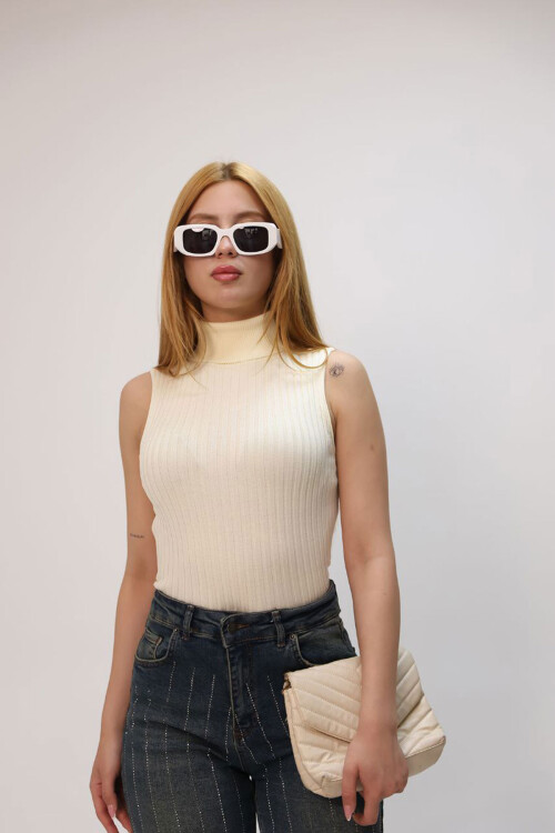 Bej Kolsuz Boğazlı Triko Bluz BCES-252012