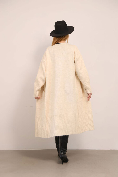 Bej Salaş Yumuşak Dokulu Triko Hırka BCES-252009