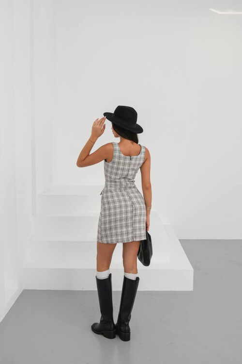 Bej Siyah Kare Yaka  Düğme Detaylı Tüvit Kumaş Elbise BCHN-25265007