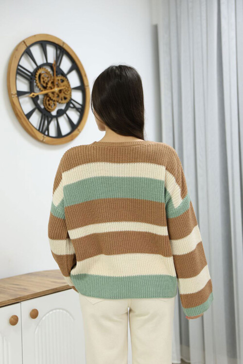 Bisküvi Bisiklet Yaka Çizgi Desenli Triko Kazak BCES-252006