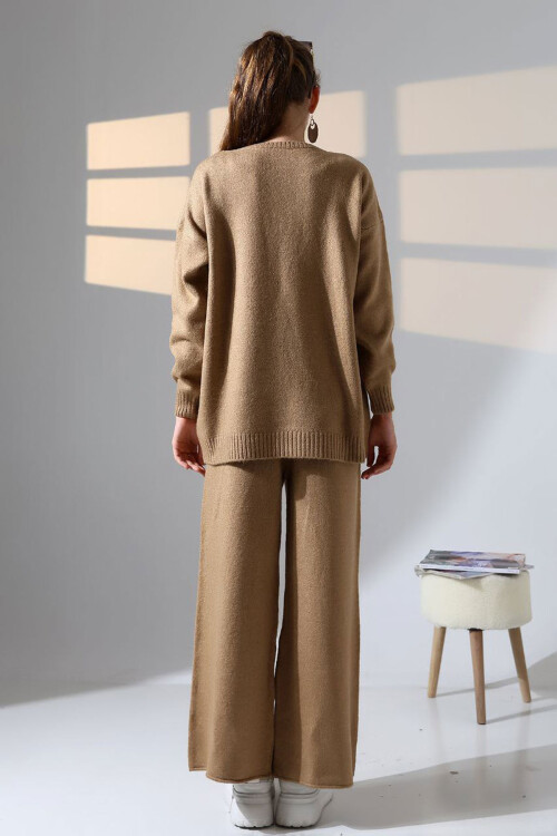 Bisküvi Bisiklet Yaka Kazak Ve Geniş Paça Pantolon Alt Üst Triko Takım BCES-252005