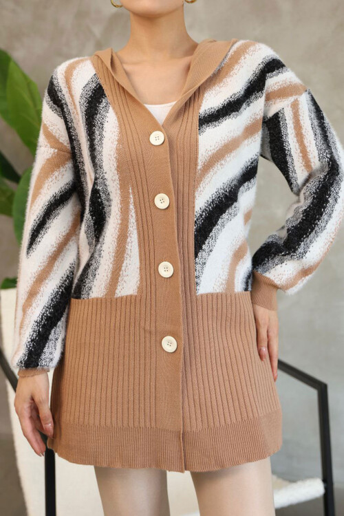 Bisküvi Desenli Düğme Detaylı Triko Hırka BCES-252025