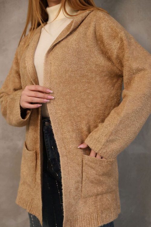 Bisküvi Kapüşonlu Çift Cepli Yumuşak Dokulu Triko Hırka BCES-252016