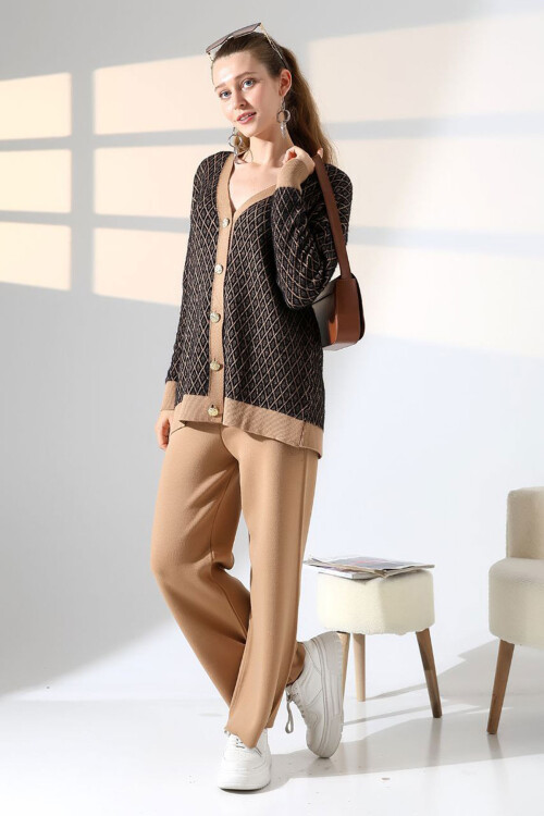 Bisküvi V Yaka Düğmeli Hırka Ve Pantolon Alt Üst Triko Takım BCES-252011