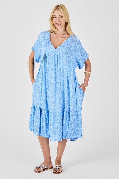 Buz Mavi V Yaka Oversize Kesim Desenli Çift Cepli Volanlı Elbise BCVL-254028