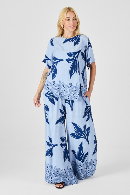 Buz Mavi Yaprak Desenli Oversize Bluz Ve Bol Paça Pantolon Takım BCVL-254029