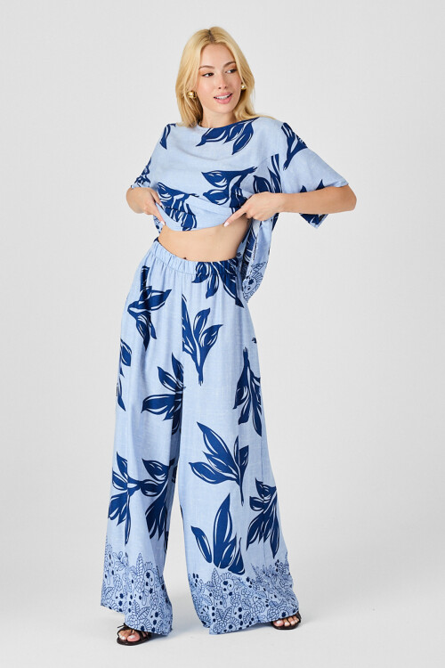 Buz Mavi Yaprak Desenli Oversize Bluz Ve Bol Paça Pantolon Takım BCVL-254029