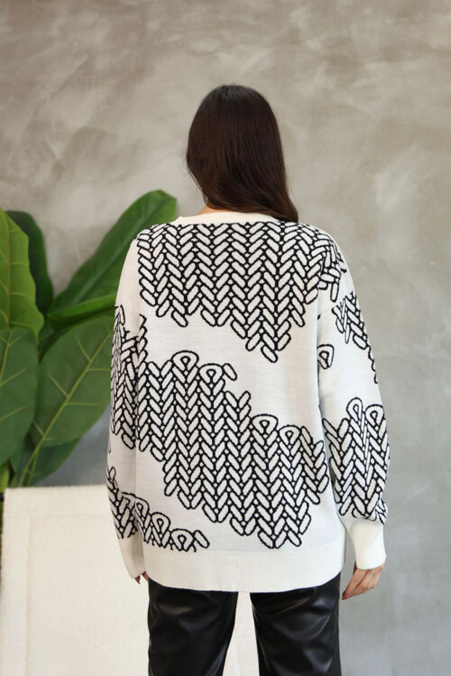 Ekru Bisiklet Yaka Desenli Triko Kazak BCES-252046