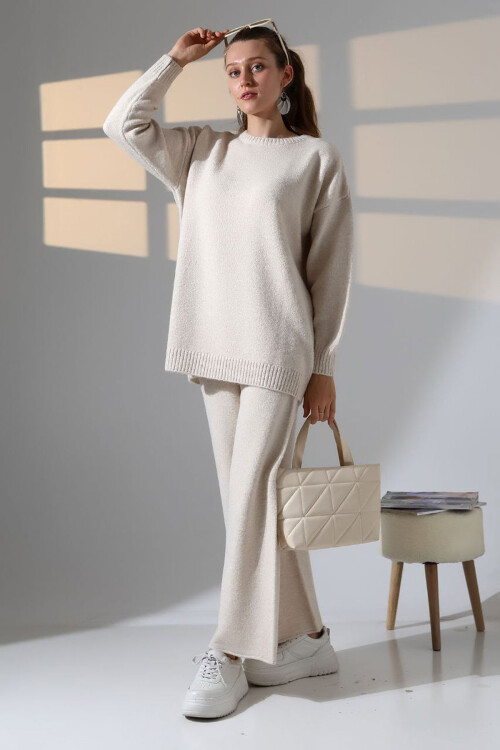 Ekru Bisiklet Yaka Kazak Ve Geniş Paça Pantolon Alt Üst Triko Takım BCES-252005