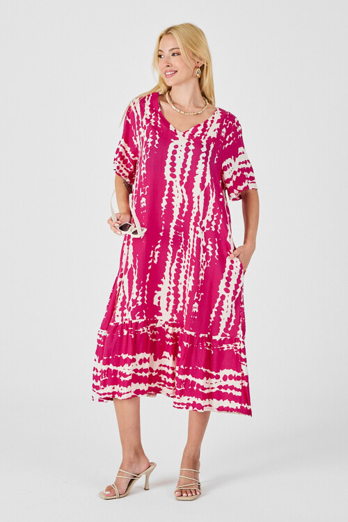 Fuşya Batik Desenli V Yaka Eteği Volanlı Oversize Elbise BCVL-254023