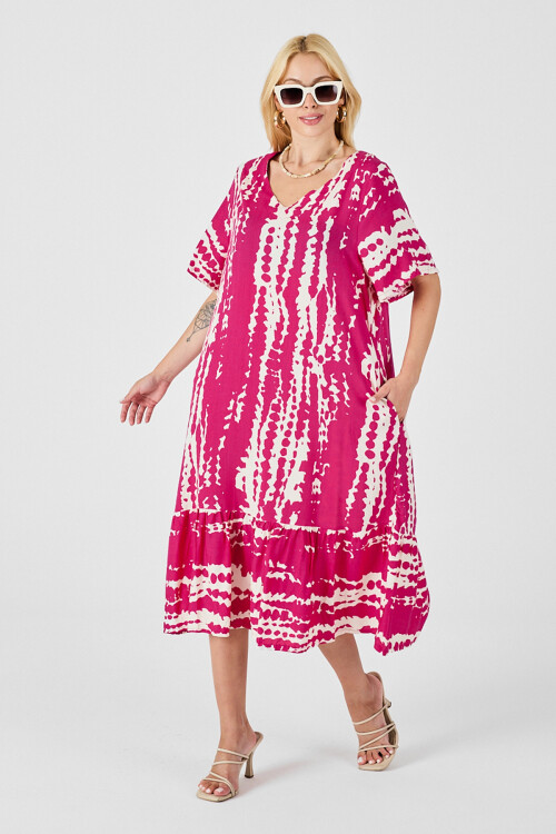 Fuşya Batik Desenli V Yaka Eteği Volanlı Oversize Elbise BCVL-254023