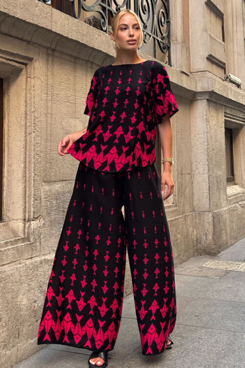 Fuşya Bisiklet Yaka Desenli Bluz Ve Pantolon Takım BCVL-254002