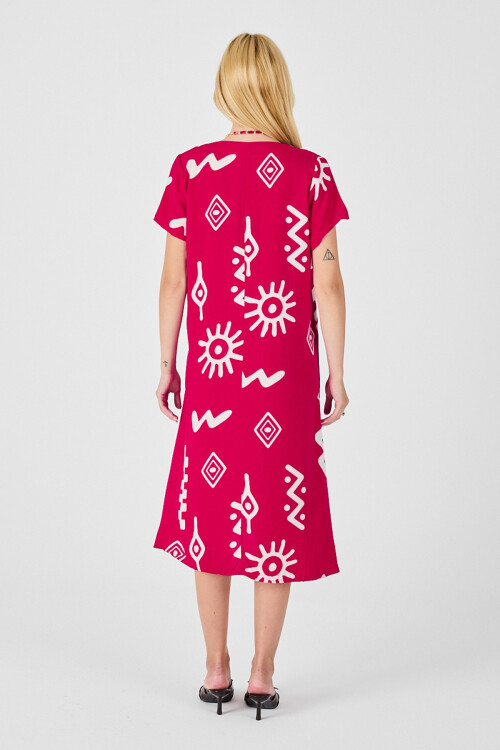 Fuşya Desenli V Yaka Kısa Kollu Yırtmaçlı Midi Boy Elbise BCVL-254013