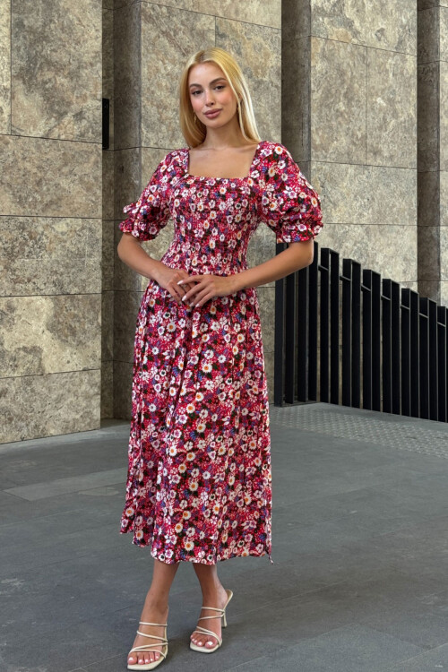 Fuşya Kare Yaka Beli Gipeli Çiçek Desenli Dokuma Yazlık Elbise BCVL-25V095