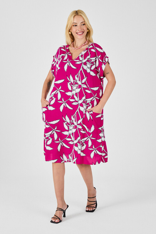 Fuşya Tropik Desenli V Yaka Oversize Midi Elbise BCVL-254021
