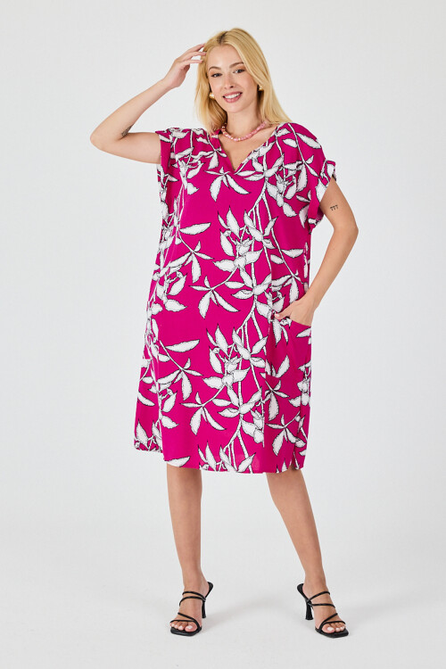 Fuşya Tropik Desenli V Yaka Oversize Midi Elbise BCVL-254021