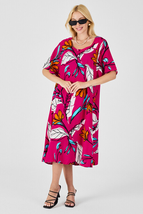 Fuşya Yaprak Desenli U Yaka Kısa Kollu Midi Boy Elbise BCVL-254011