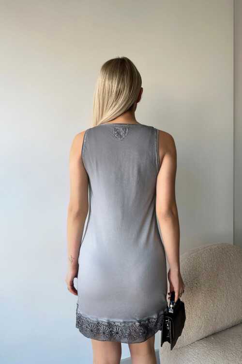 Gri Askılı Güpür Detaylı Renk Geçişli Yazlık Viskon Elbise