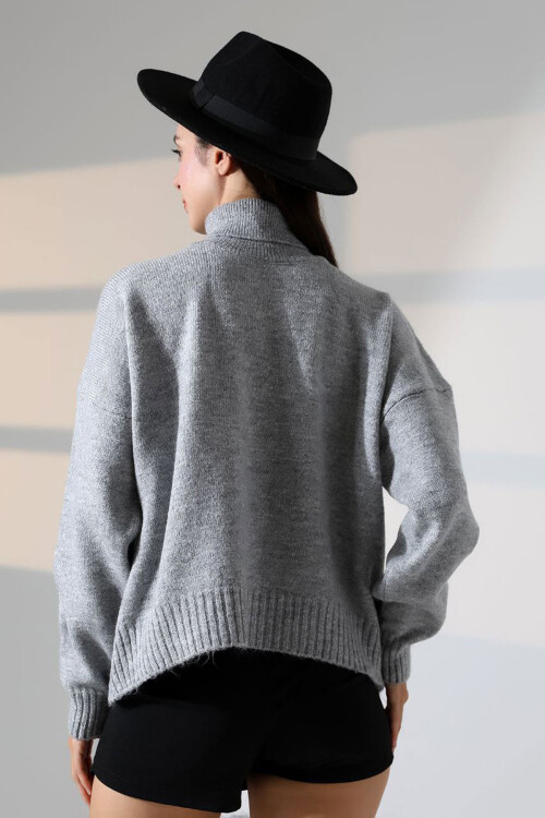 Gri Boğazlı Yumuşak Dokulu Triko Kazak BCES-252023