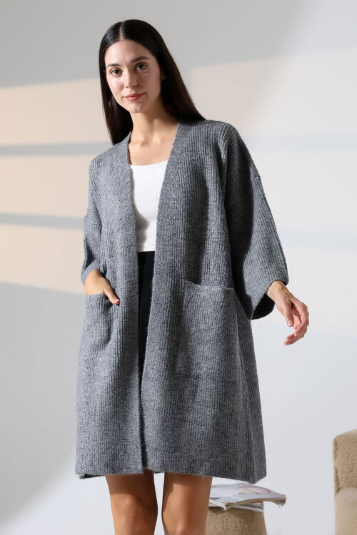 Gri Çift Cepli Yarım Kol Uzun Boy Triko Hırka BCES-252019