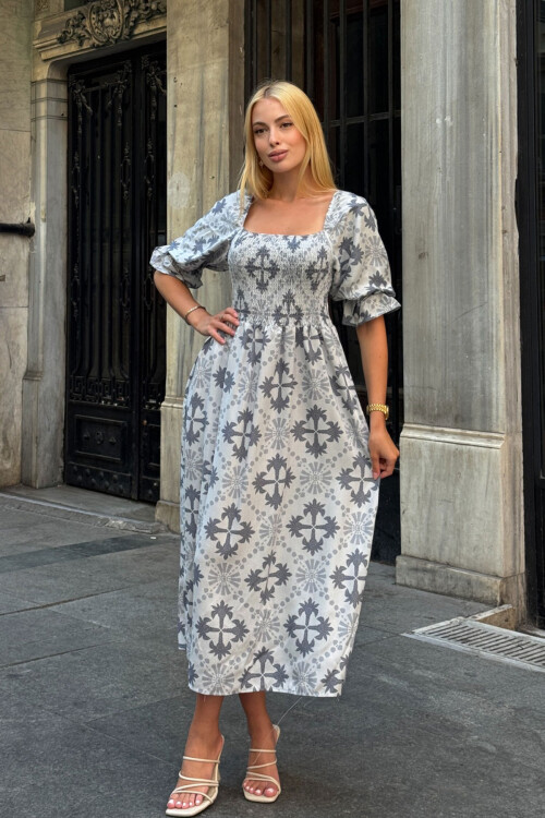 Gri Kare Yaka Beli Çiçek Desenli Dokuma Yazlık Elbise BCVL-25V095-1