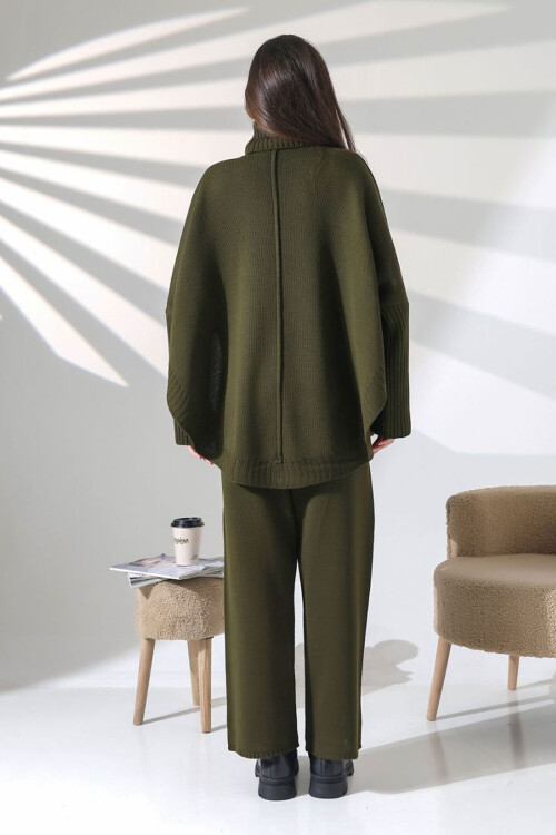 Haki Boğazlı Salaş Kesim Kazak Ve Fit Pantolon Alt Üst Triko Takım BCES-252033