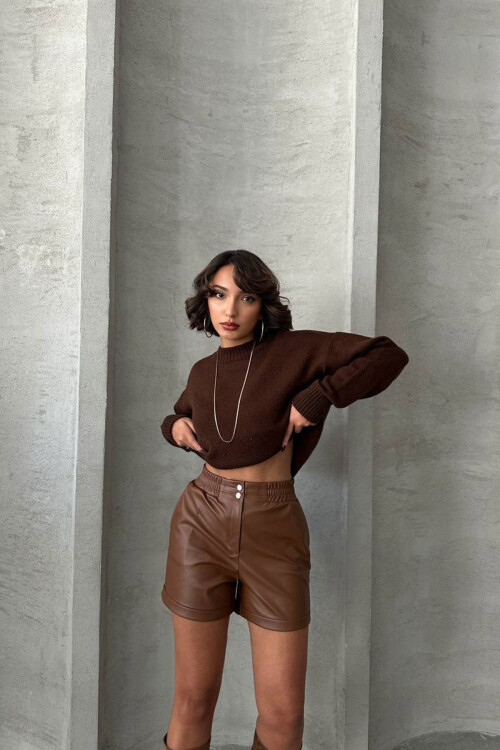 Kahverengi Beli Lastikli Suni Deri Şort BCHN-25261007