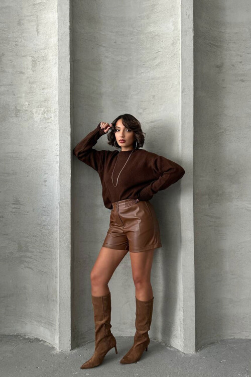 Kahverengi Beli Lastikli Suni Deri Şort BCHN-25261007