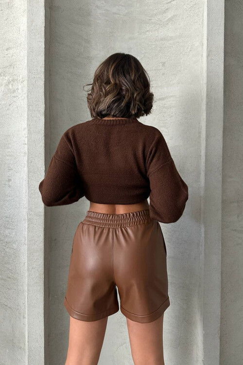 Kahverengi Beli Lastikli Suni Deri Şort BCHN-25261007
