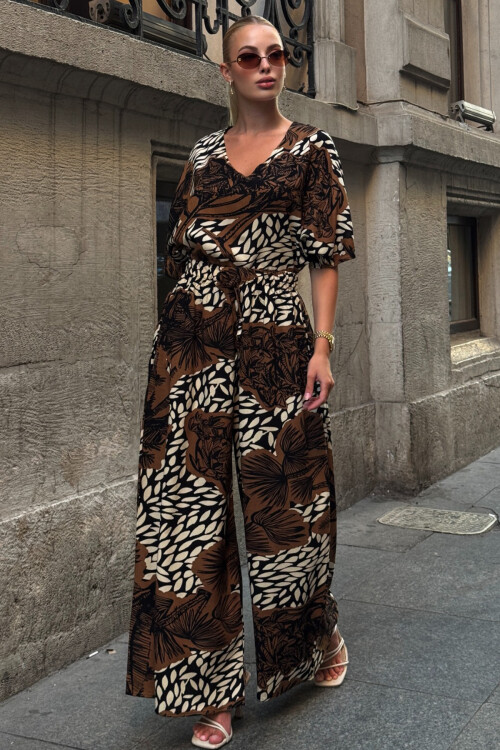 Kahverengi Desenli V Yaka Yarım Kol Bluz Ve Beli Lastikli Palazzo Pantolon Takım BCVL-254001