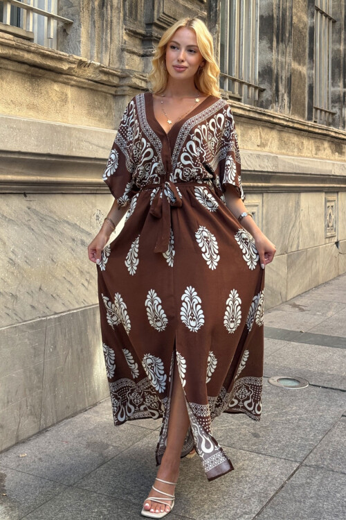 Kahverengi V Yaka Maxi Boy Yırtmaçlı Desenli Viscon Dokuma Elbise BCVL-25V208