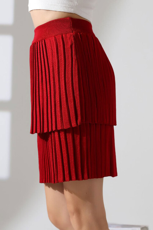 Kırmızı Kat Kat Pileli Triko Etek BCES-252002