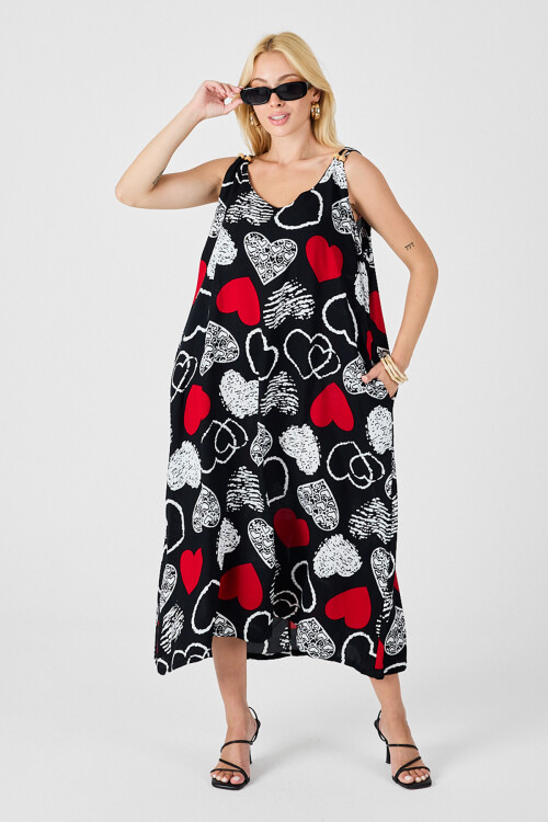 Kırmızı-Siyah Askılı Boncuk Detaylı Çift Cepli Desenli Salaş Elbise BCVL-254027