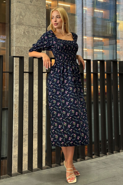 Lacivert Kare Yaka Beli Gipeli Çiçek Desenli Dokuma Yazlık Elbise BCVL-25V095