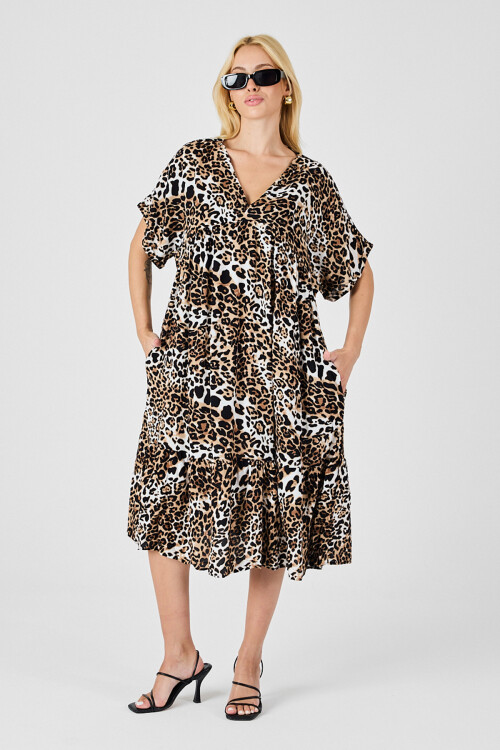 Leopar V Yaka Oversize Kesim Desenli Çift Cepli Volanlı Elbise BCVL-254028
