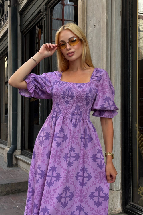 Lila Kare Yaka Beli Çiçek Desenli Dokuma Yazlık Elbise BCVL-25V095-1