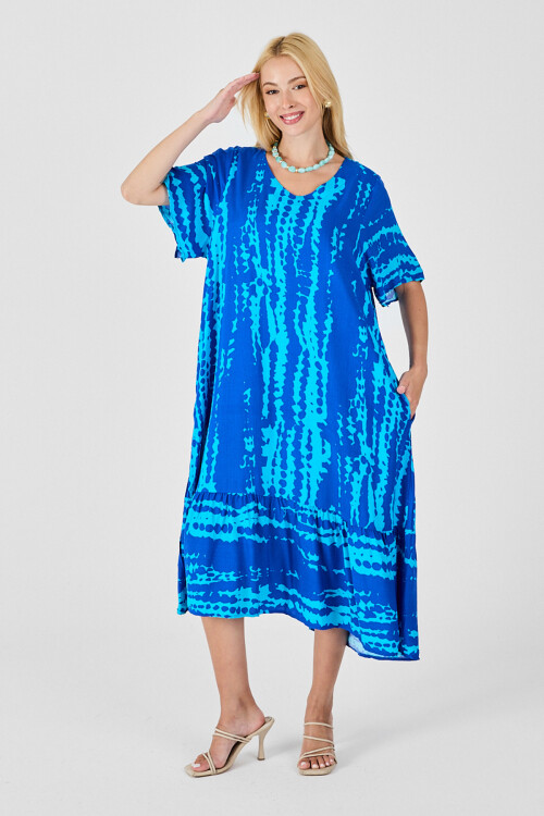 Mavi Batik Desenli V Yaka Eteği Volanlı Oversize Elbise BCVL-254023