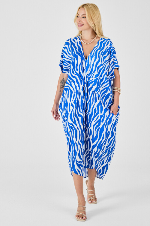 Mavi Desenli V Yaka Salaş Kesim Kaftan Elbise BCVL-254024
